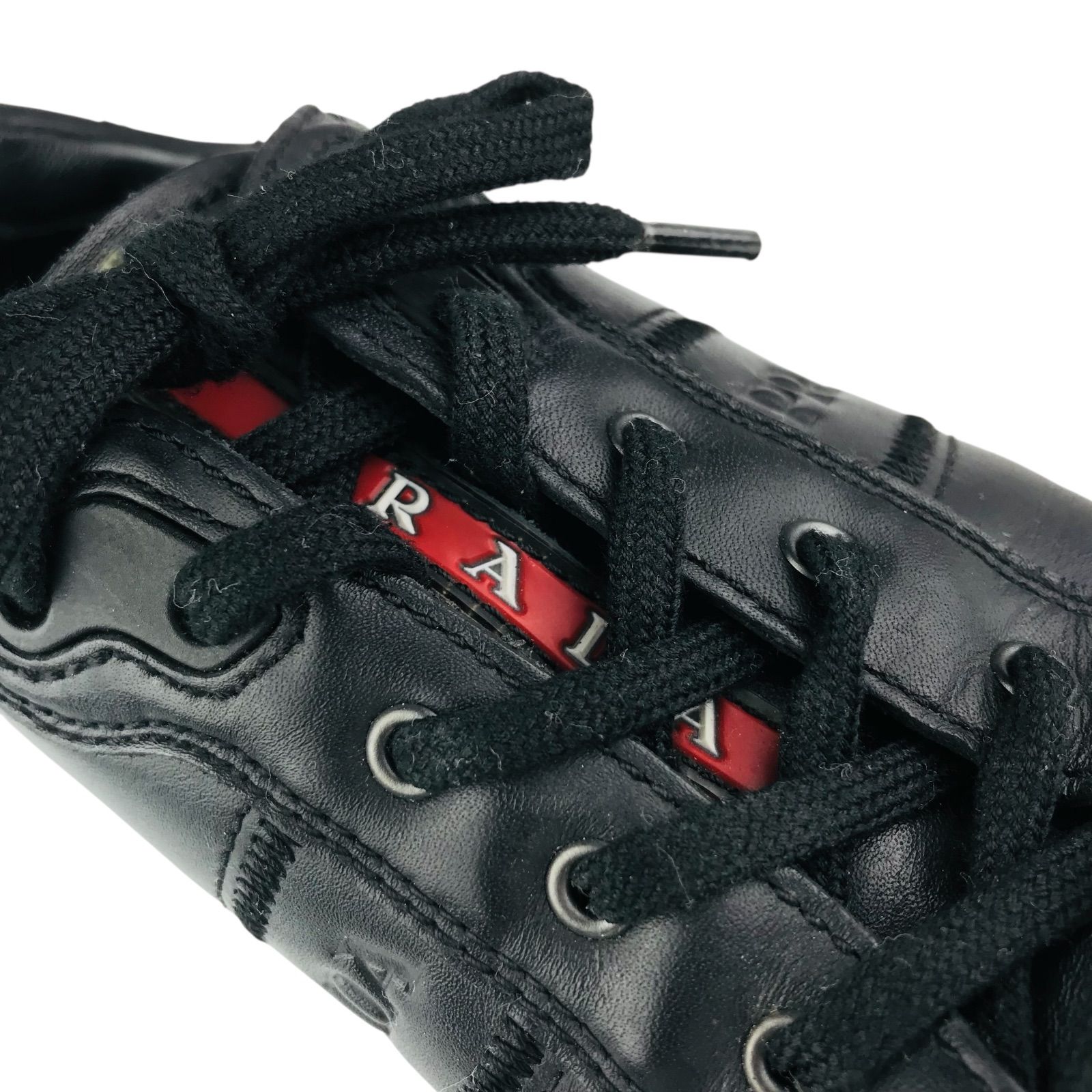 美品☆PRADA SPORT・プラダスポーツ・レディース レザー エンボス加工