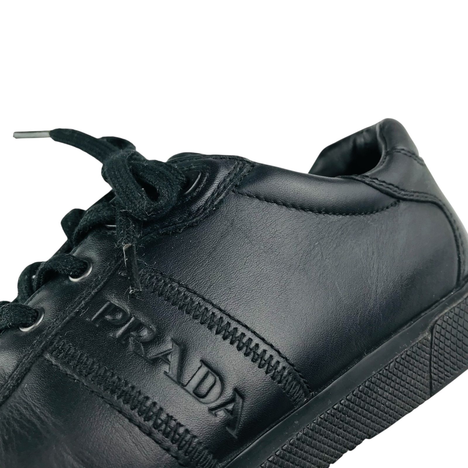 美品☆PRADA SPORT・プラダスポーツ・レディース レザー エンボス加工
