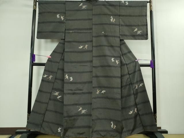 平和屋着物○極上 京の名門・菱屋六右ェ門 紬 鳥獣戯画 黒地 反端付き