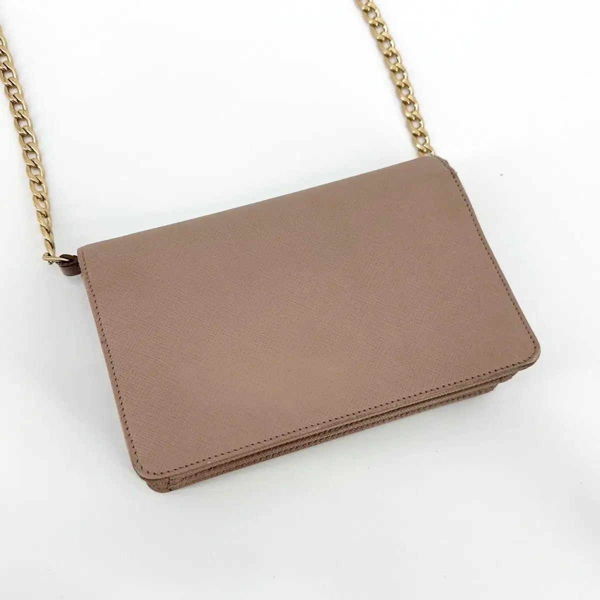 プラダ サフィアーノ