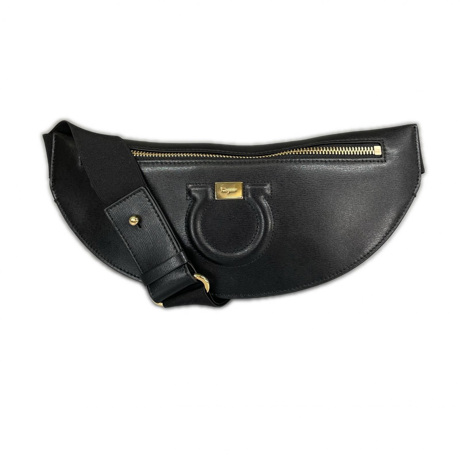 Salvatore Ferragamo サルヴァトーレフェラガモ ガンチーニ AU-22 ボディバッグ レザー ブラック メンズ