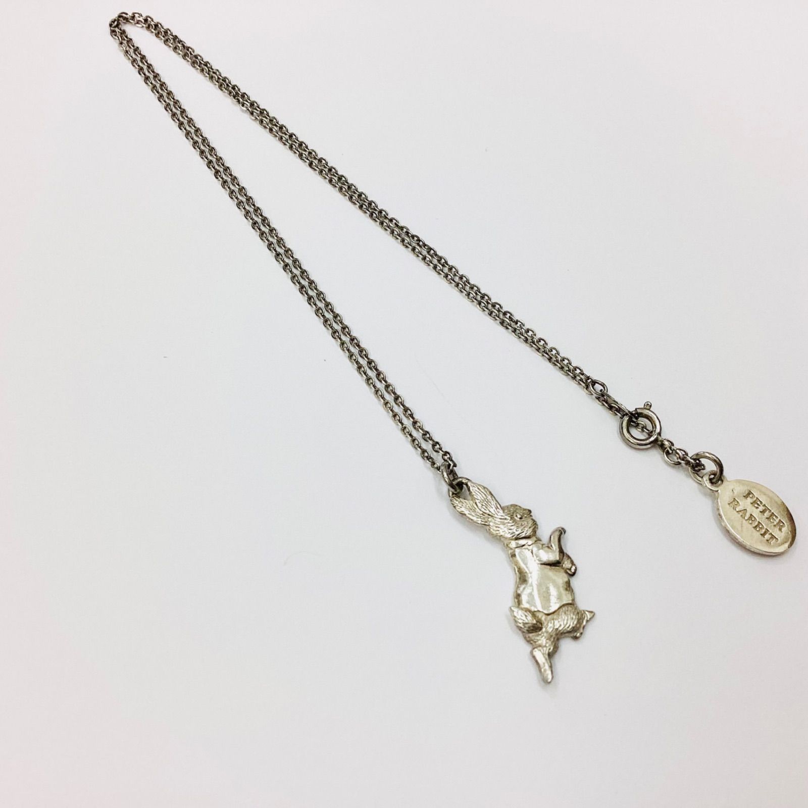 ☆PETER RABBIT ピーターラビット ⒸFW刻印 シルバーカラーネックレス 