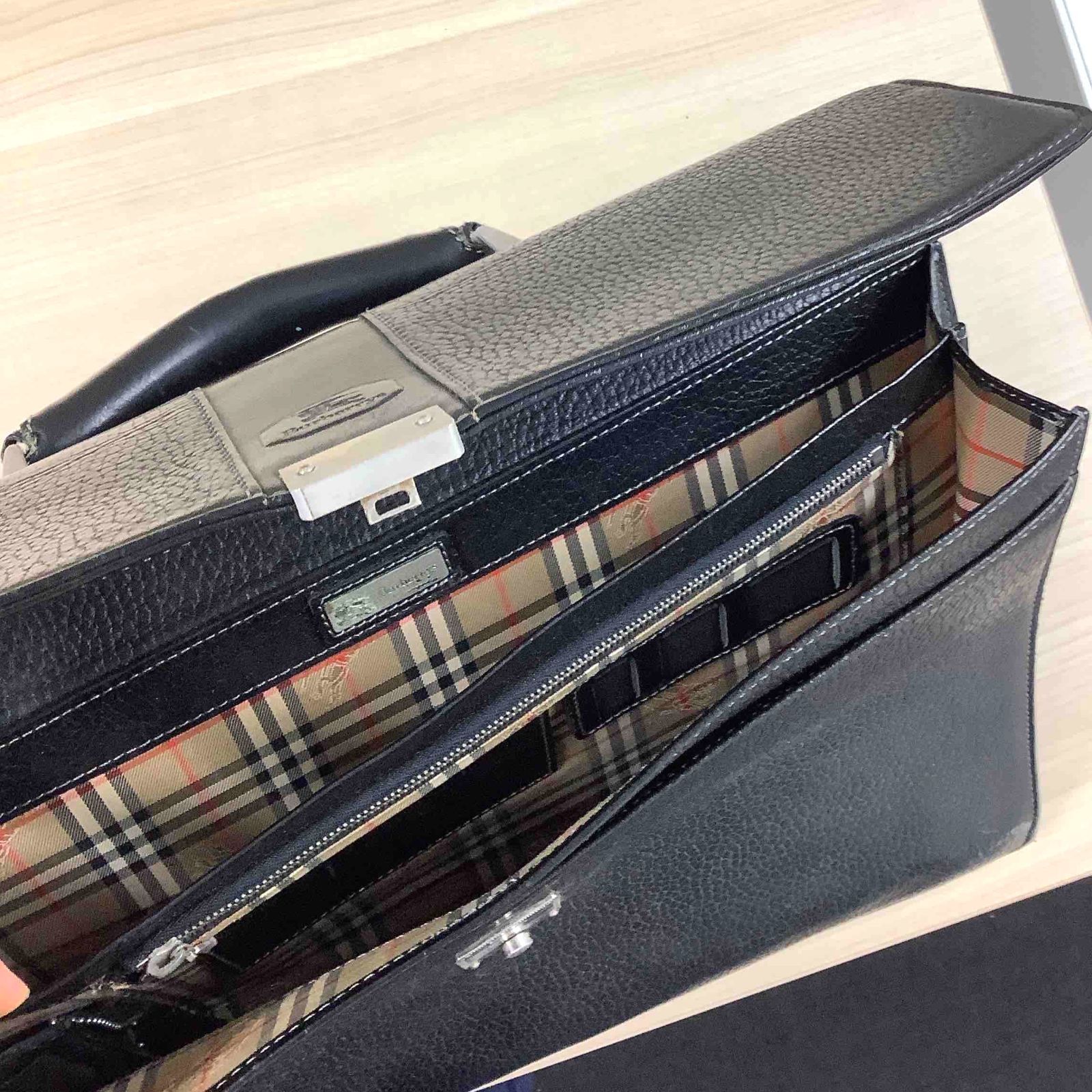 BURBERRYS バーバリー 裏地ノバチェック ブリーフケース - メルカリ