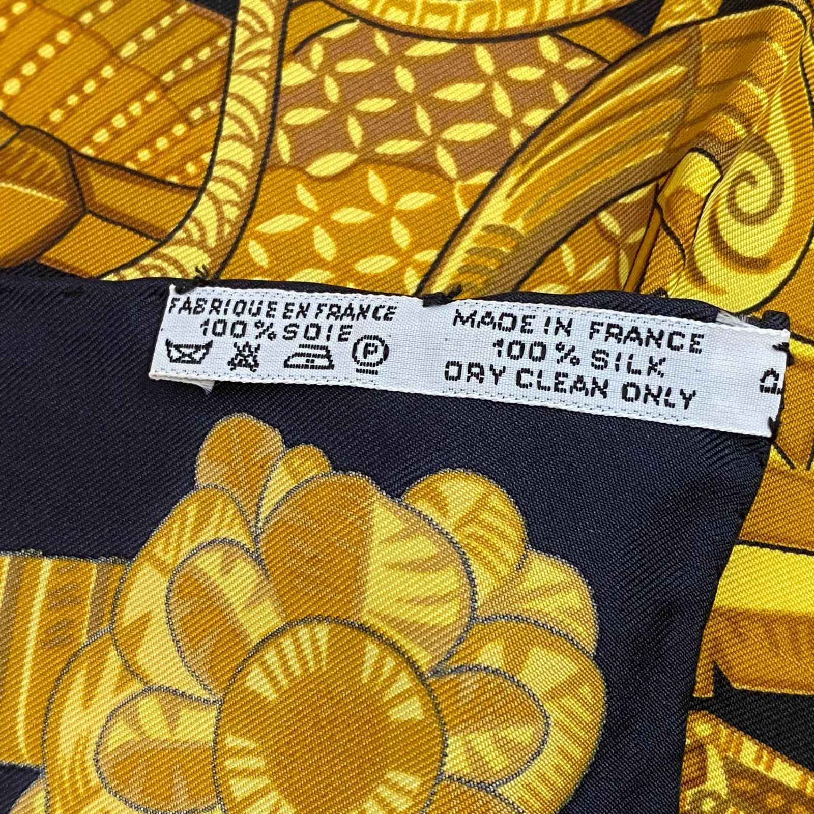 新品同様 HERMES エルメス カレ90 ARMETS en PANACHE 羽飾りの騎兵兜