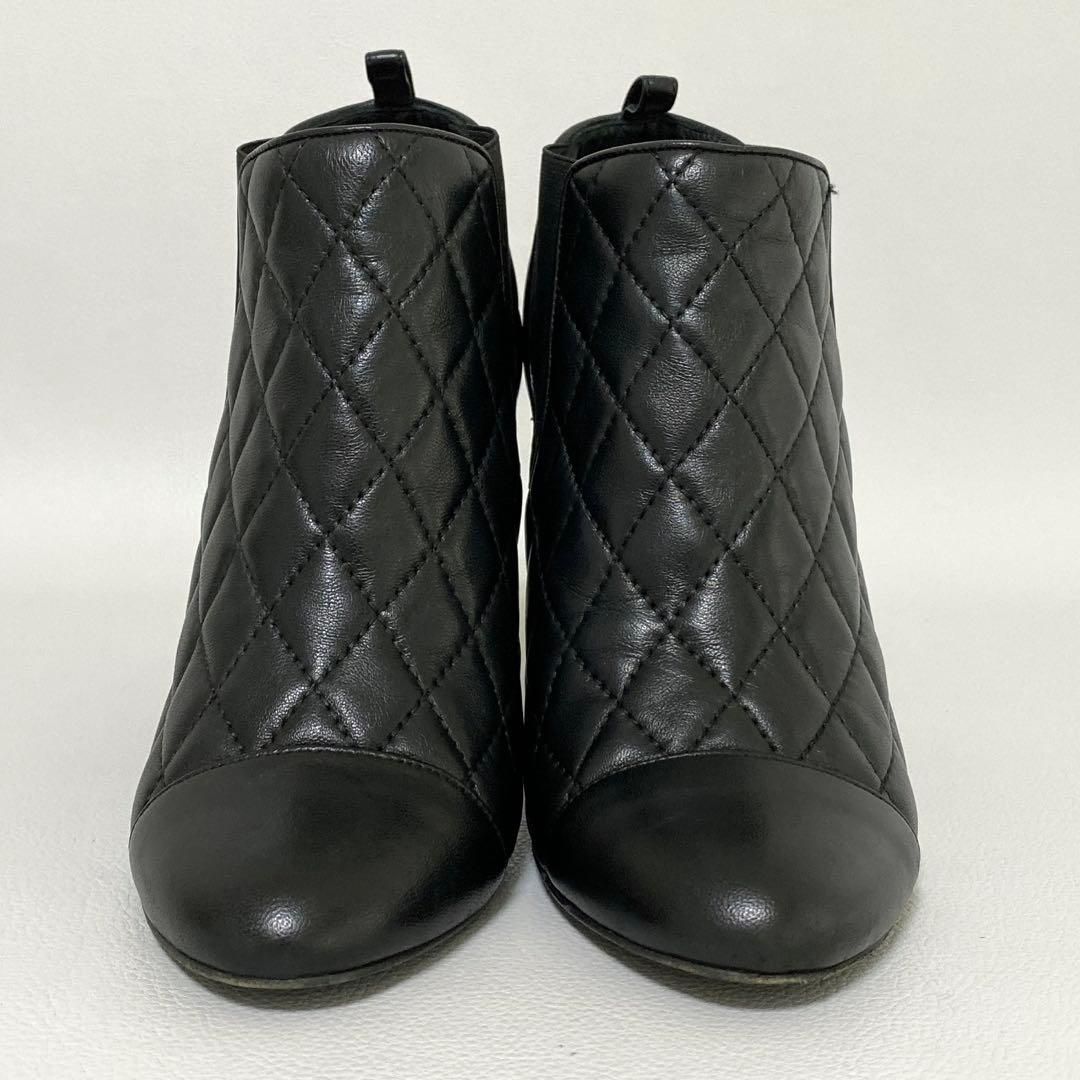 CHANEL シャネル　サイドゴアブーツ　ブラック　ココマーク　マトラッセ CHANEL シャネル サイドゴア ショートブーツ 黒 ブラック ココマーク