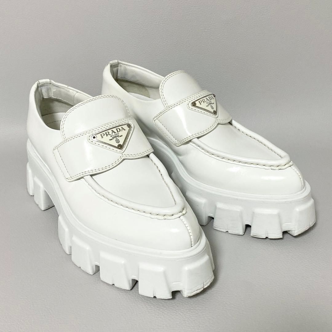 PRADA / モノリス ブラッシュドレザー ローファー 36 ホワイト - メルカリ