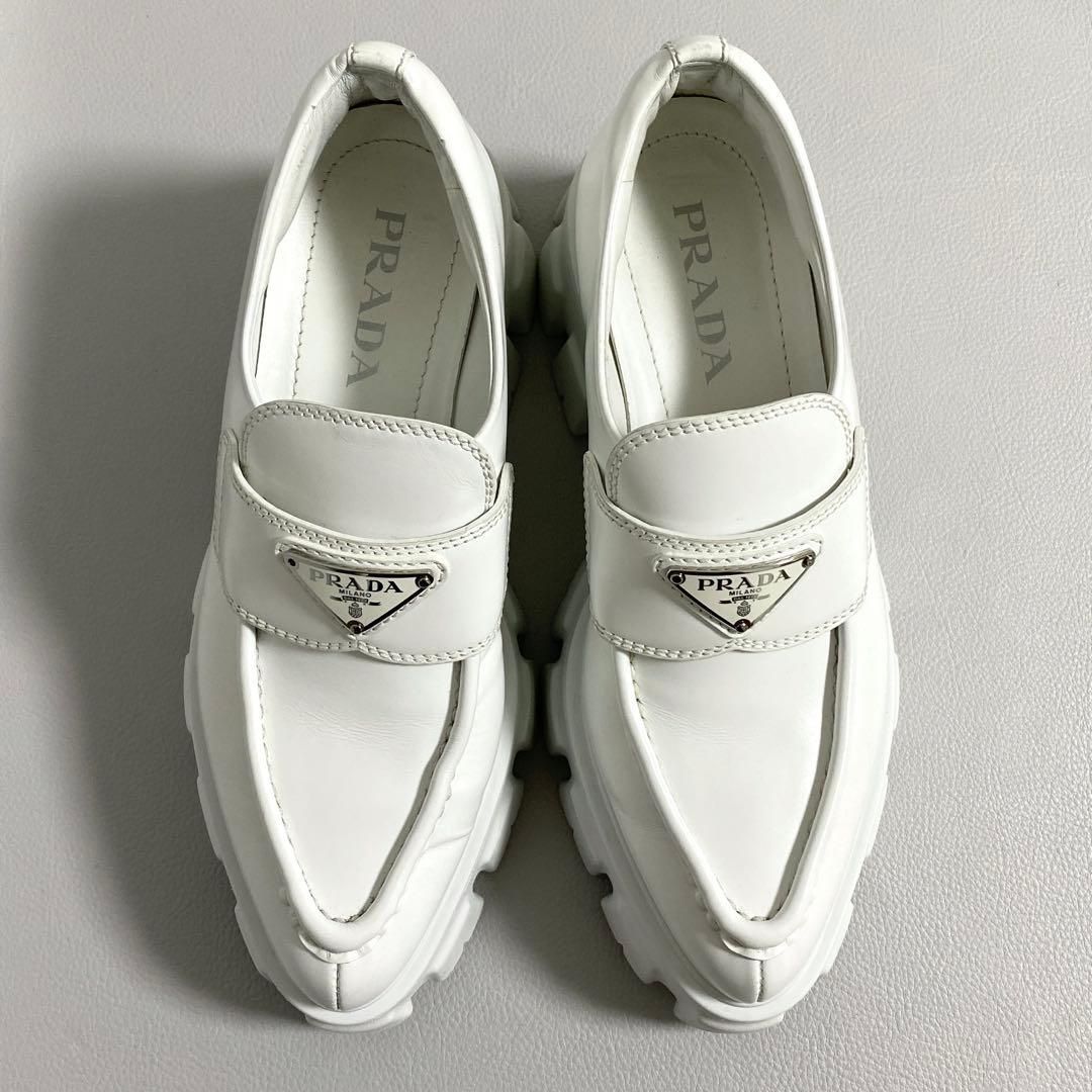 PRADA / モノリス ブラッシュドレザー ローファー 36 ホワイト - メルカリ