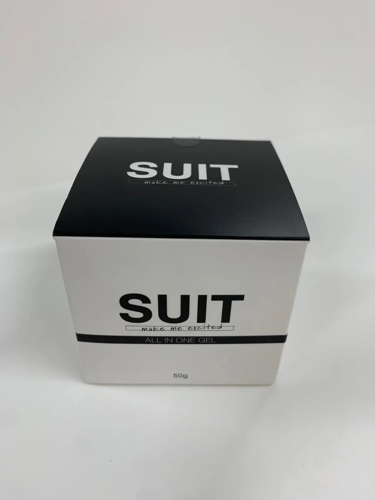 V676 SUIT オールインワンゲル 50g（ゲルクリーム） - メルカリ