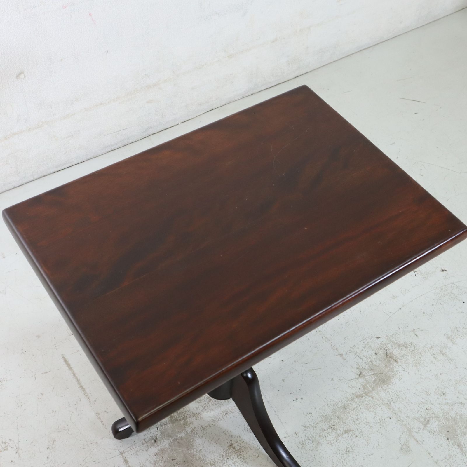 松本民芸家具 ミズメザクラ サイドテーブル 花台 高さ60cm 作家サイン入り 松本民芸家具 ミズメザクラ サイドテーブル 花台 高さ60cm 作家サイン