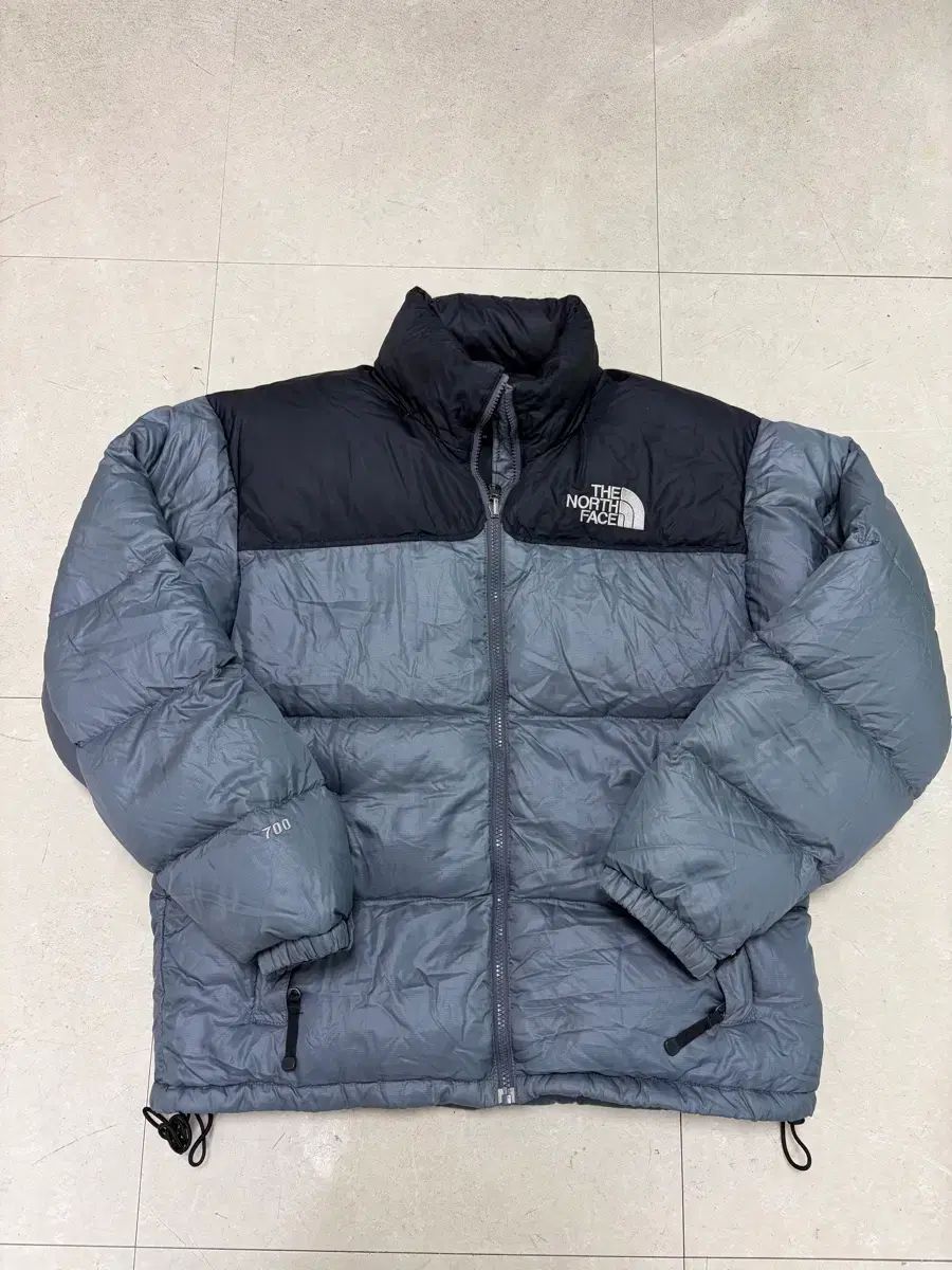 THE NORTH FACE ザノースフェイス ヌプシ700 グレーブラック 95