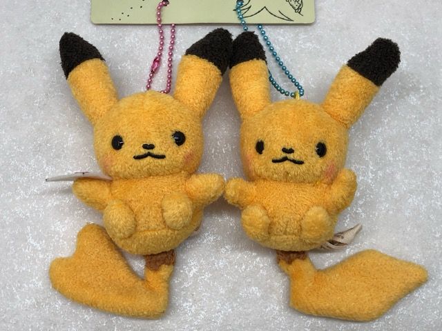 ☆希少・レア☆ ピカチュウ ペアマスコット Pokemon little tales