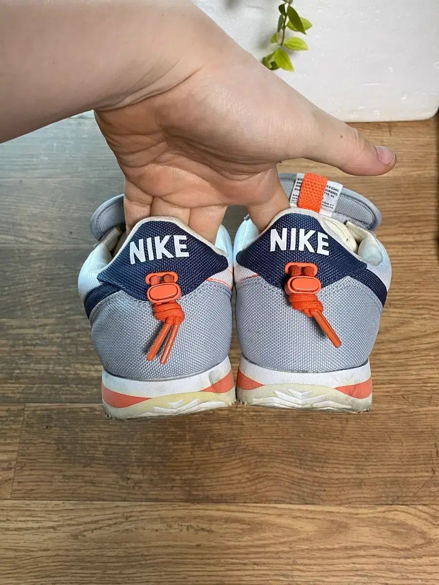 ナイキ x 龍宮寺 堅 ラマ コルテッツ 285