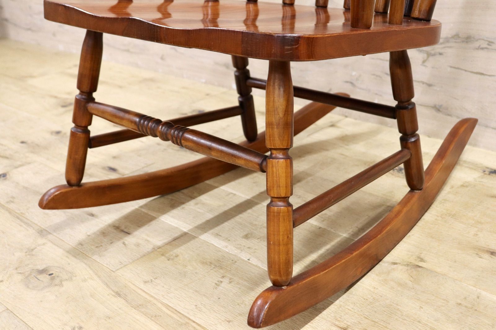 飛騨の家具　ヒダ　ダイネット　ロッキングチェア 揺り椅子 アンティーク ロッキングチェア飛騨の家具レトロヒダダイネット