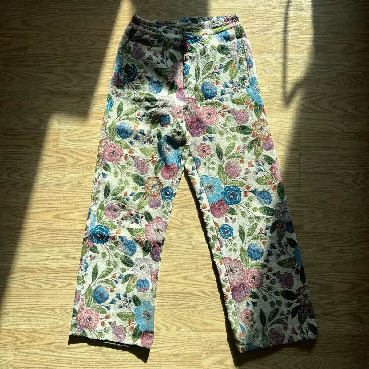 Kinloch Anderson キンロックアンダーソン Andersson Bell アンダースンベル フラワー刺繍パータン パンツ