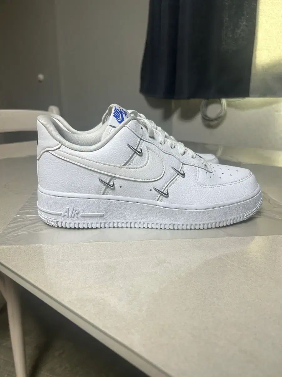 W ナイキ エアフォース 1 ロー 07 LX クロム ラックス