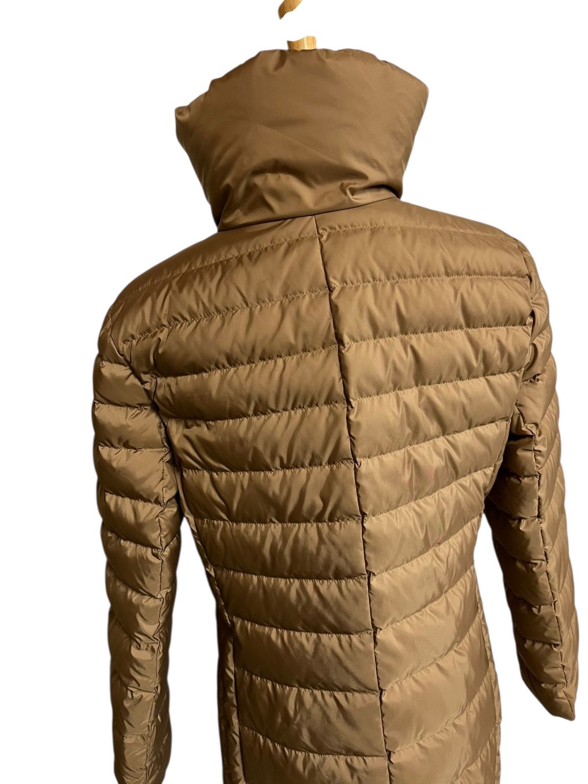 CECI OU CELA セシオセラ ブラウン ダウンコート ジャケット 楽天市場】微光沢タフタ ダウンコート／セシオセラ（CECI OU CELA