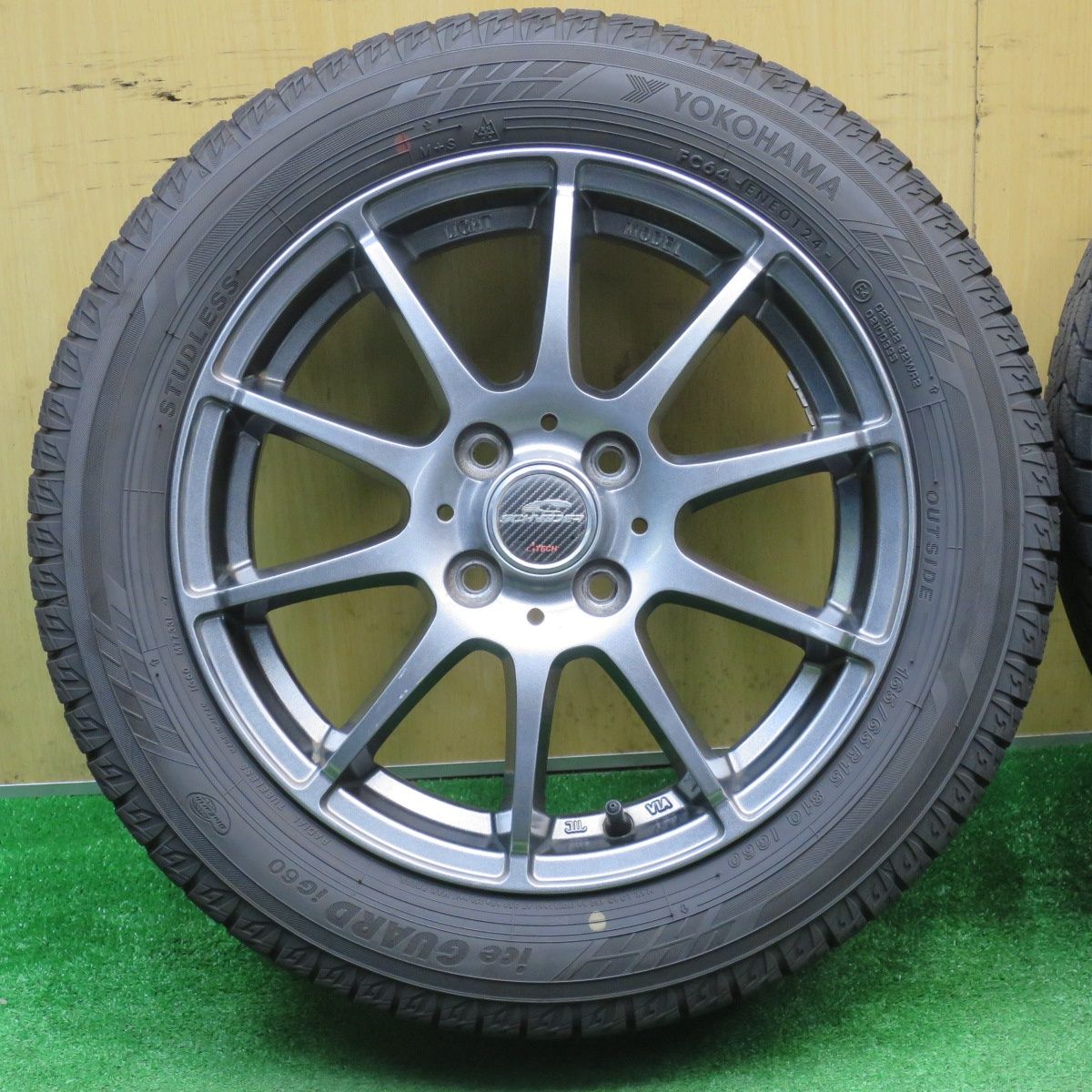 バリ溝！24年！9.5分☆スタッドレス 165/65R15 ヨコハマ アイスガード