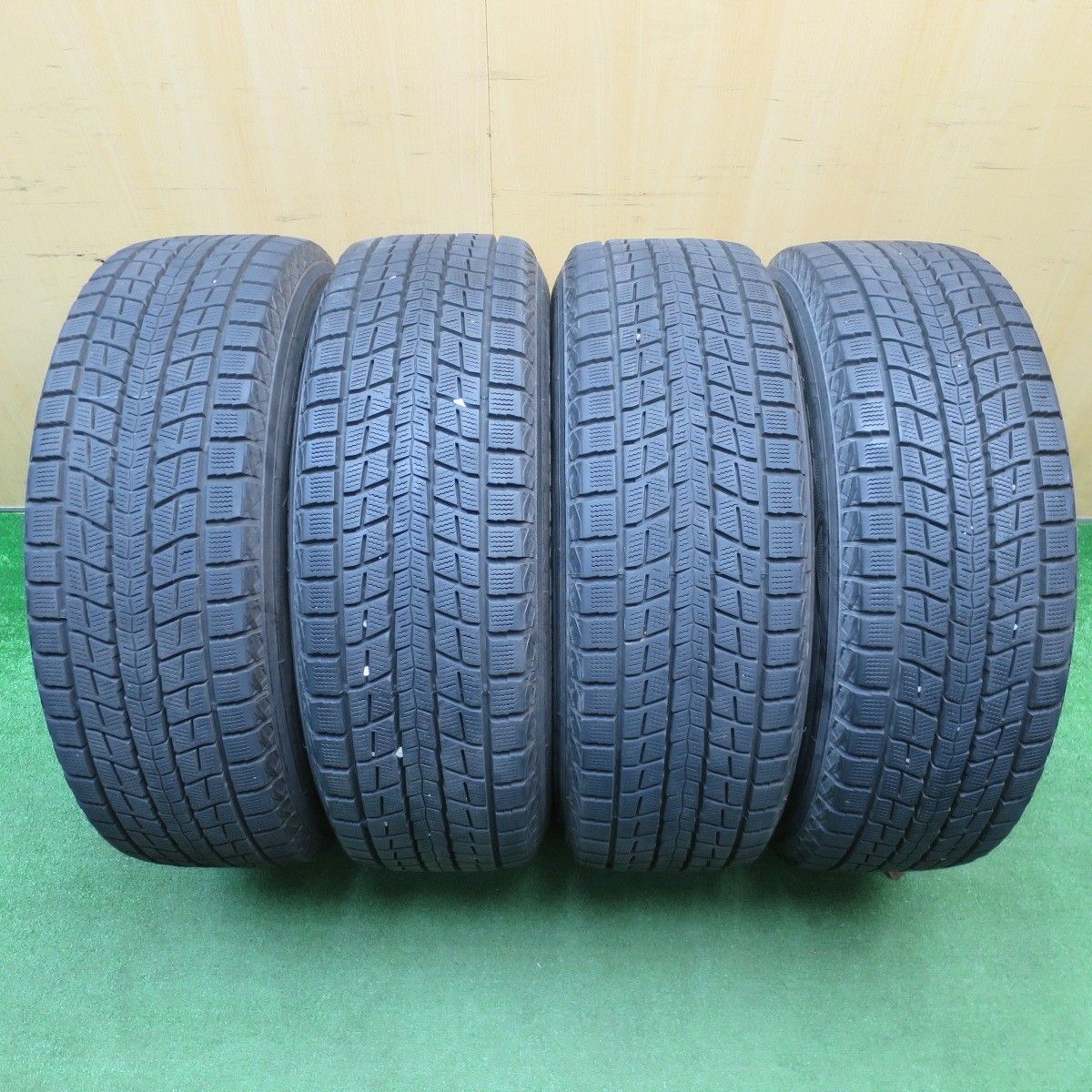 バリ溝 225 65R17 スタッドレスホイール4本セット　ダンロップ　SJ8 バリ溝！9.5分☆スタッドレス 225/65R17 ダンロップ ウインター