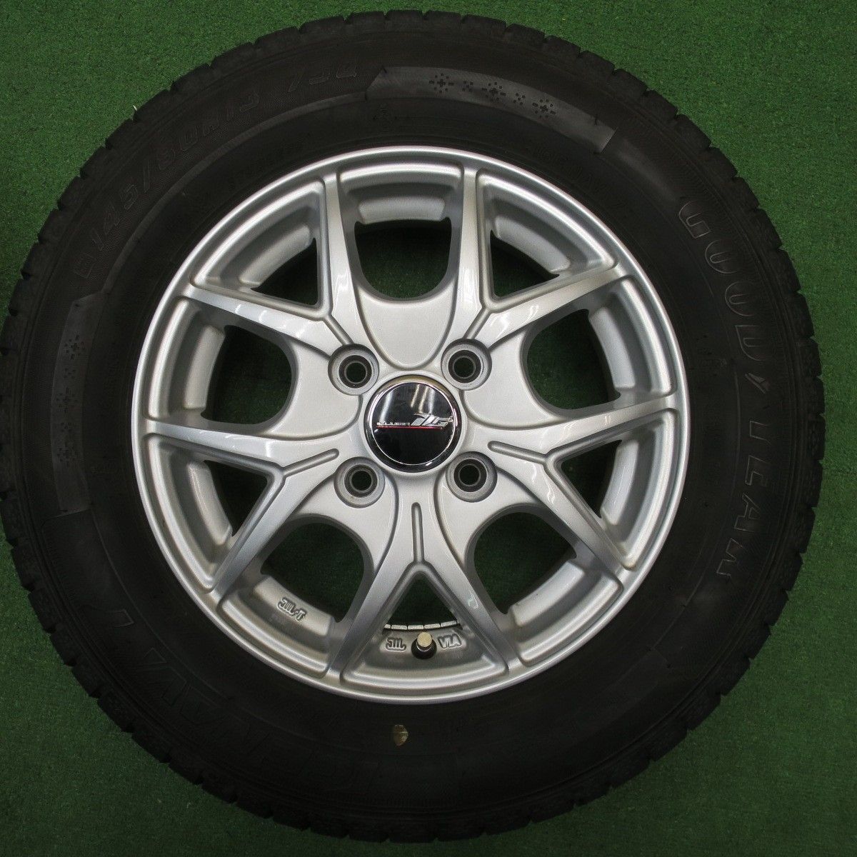 バリ溝 23年 9分 スタッドレス 145|80 R 13 ブリヂストン アイスナビ7 ILLUGA 社外 アルミ 13インチ PCD 100|4 H ス