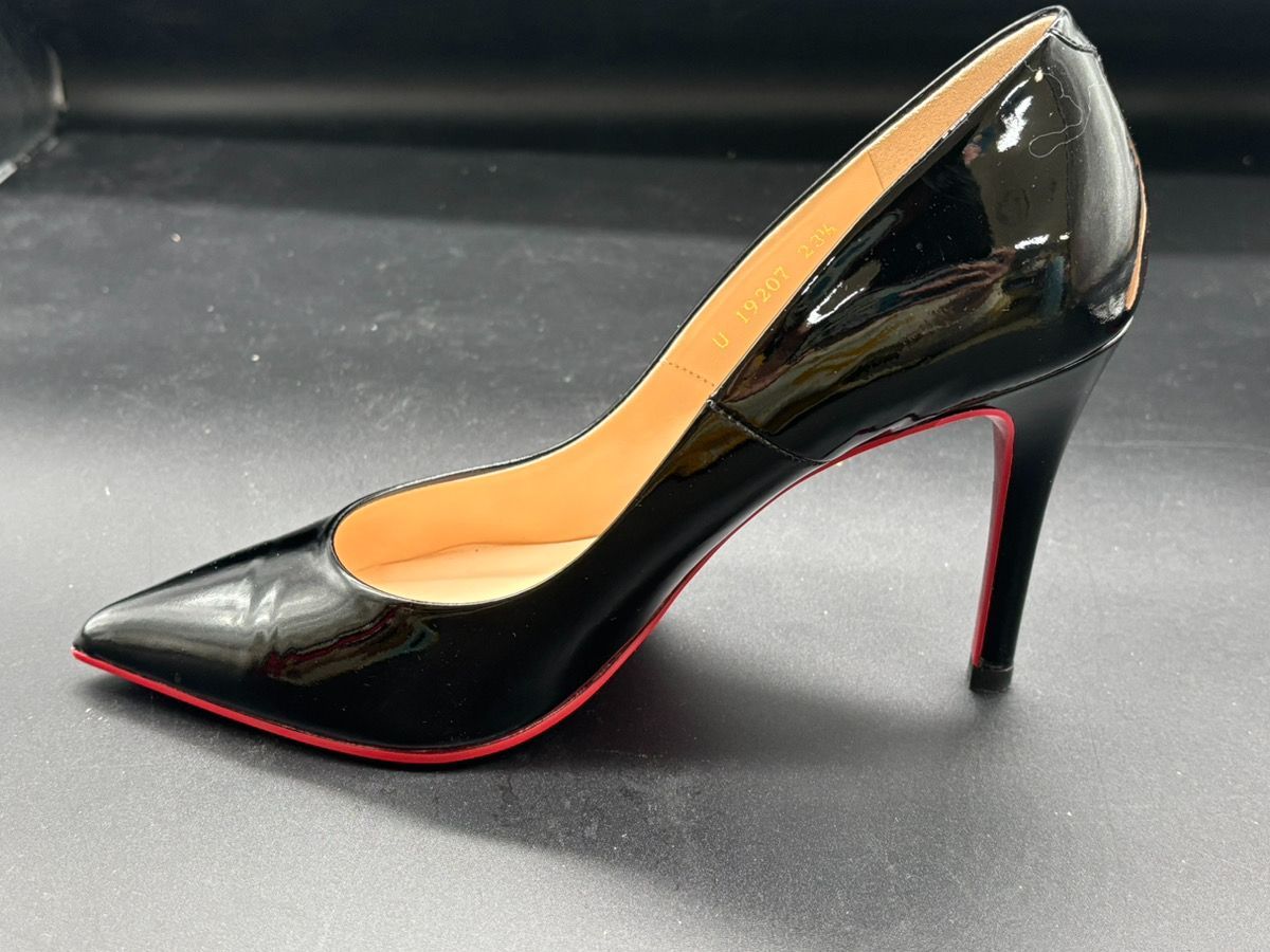 12720-018☆DIANA/ブラック/ポインテッドトゥハイヒール/レッドソール