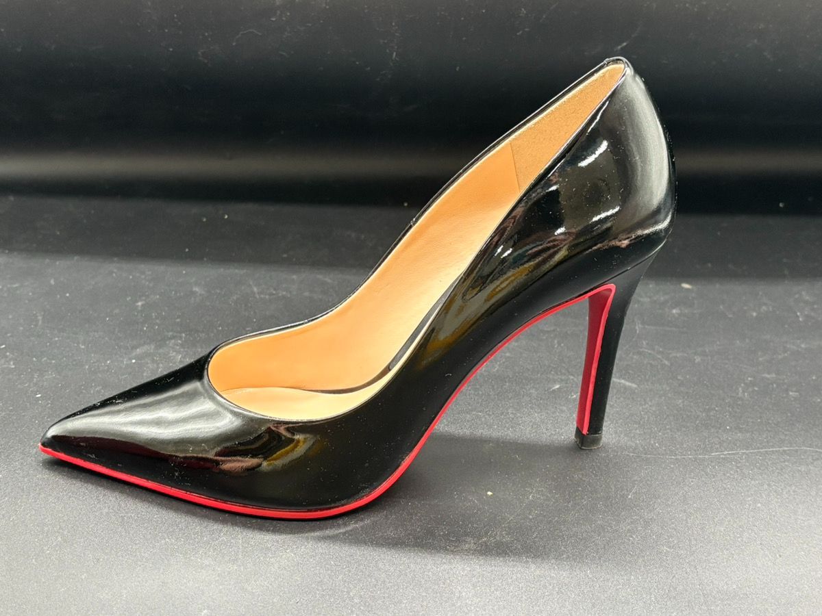 【美品】DIANA ブラック ポインテッドトゥハイヒール レッドソールエナメル 12720-018☆DIANA/ブラック/ポインテッドトゥハイヒール/レッドソール