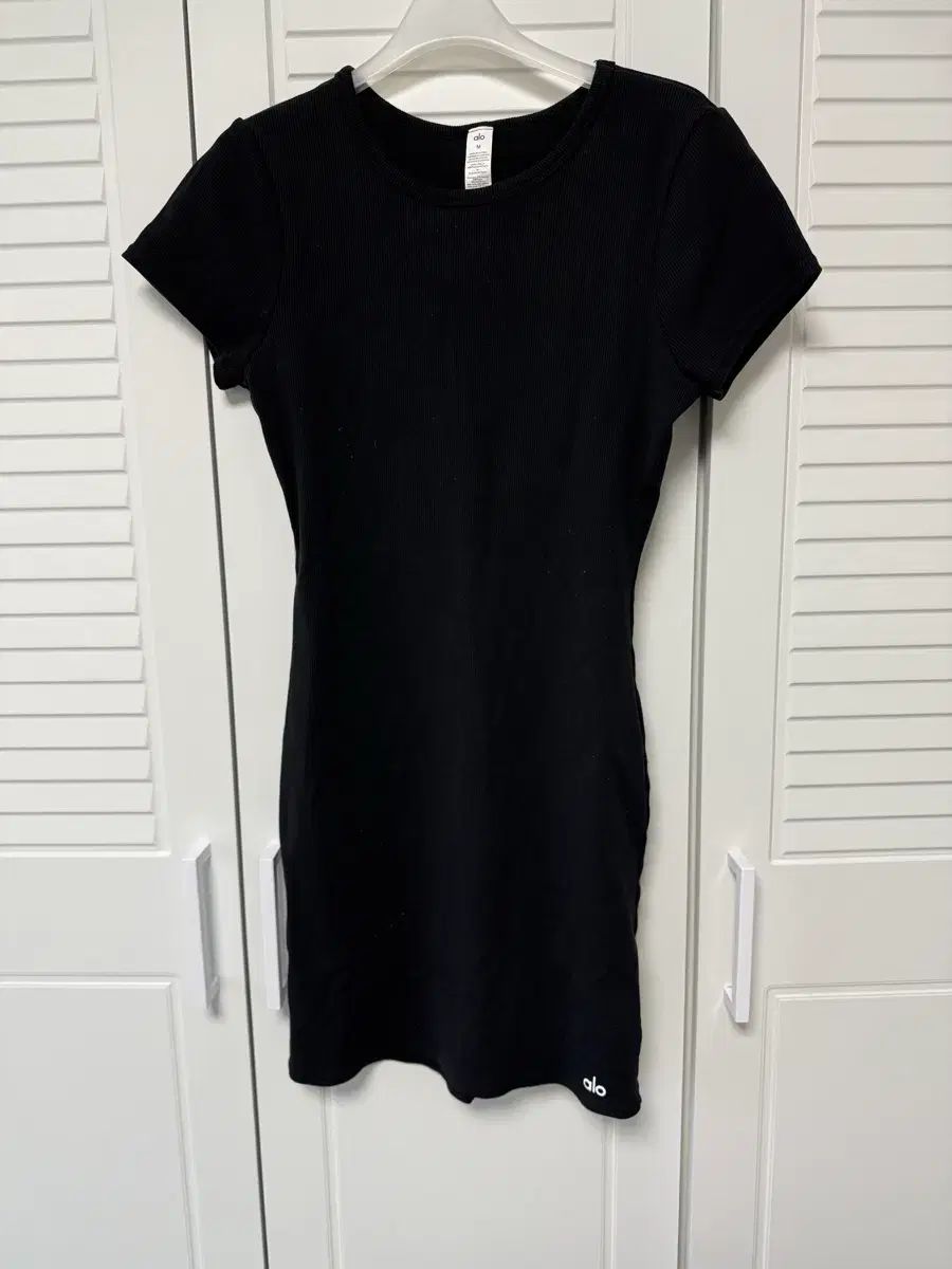 ALO アルロヨガ ONE PIECE