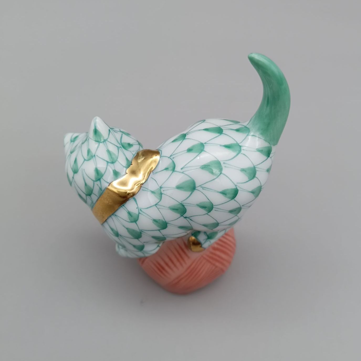 ヘレンド HEREND フィギュリン ネコ グリーン 毛糸玉 5221 VHV