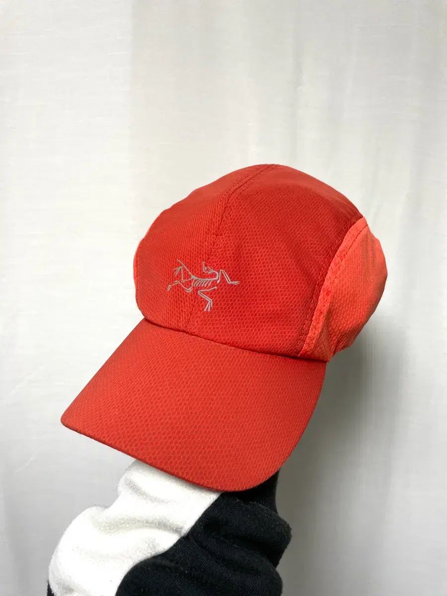 ARC TERYX アークテリクス 機能性 軽量エクセル ボールキャップ ランニング サン ディープオレンジ