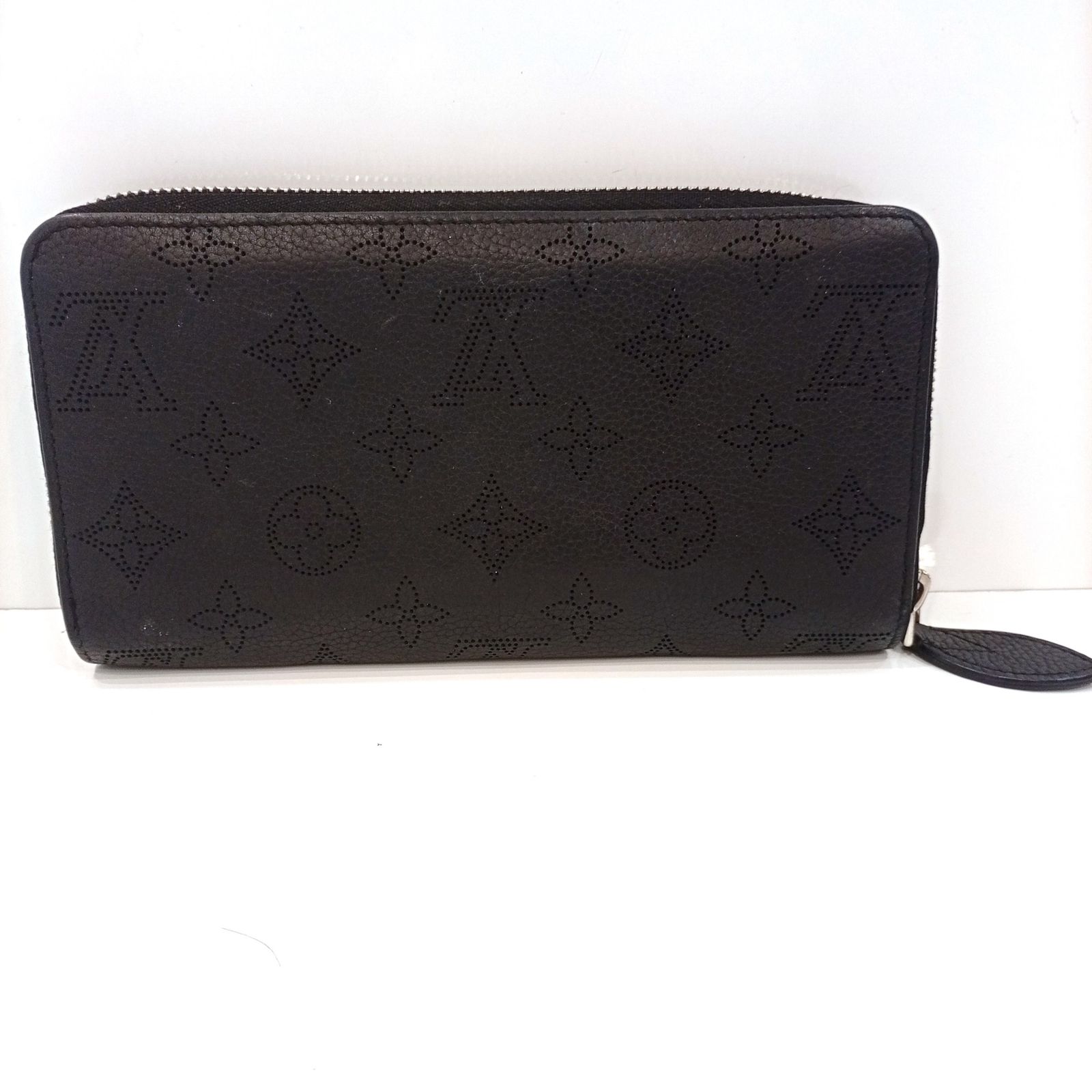 LOUIS VUITTON ルイヴィトン モノグラム マヒナ ジッピー ウォレット M 61867 JA-26113