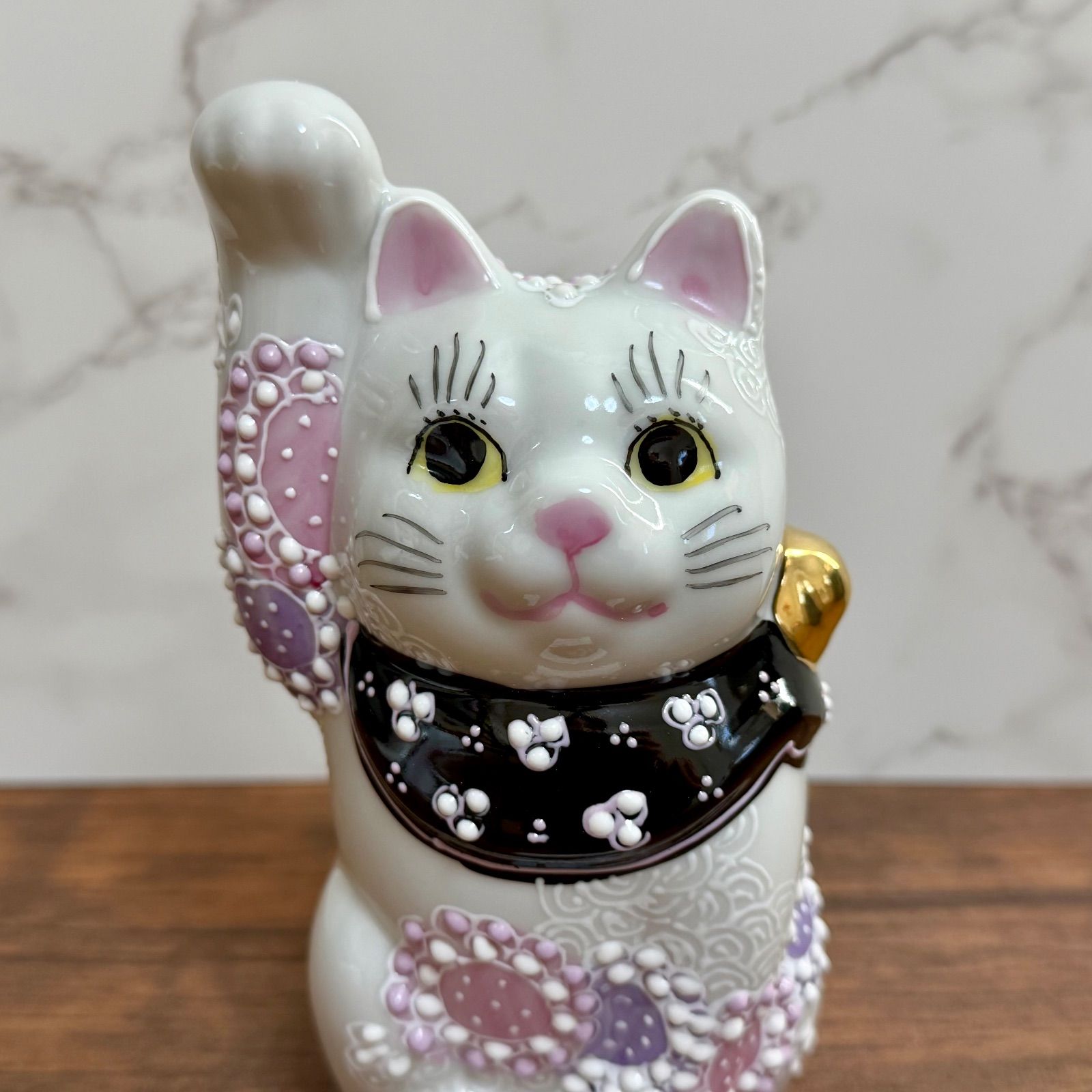 九谷焼】4号 招き猫 花むらさき 縁起物 置物 金運 右手 14cm Maneki