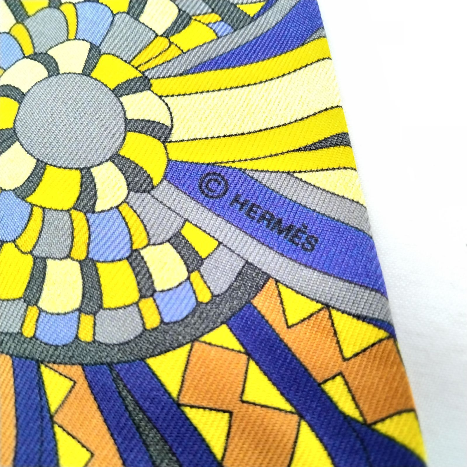 ✨HERMES✨エルメス ツイリー LES FLOTS DU CHEVAL 馬への表彰