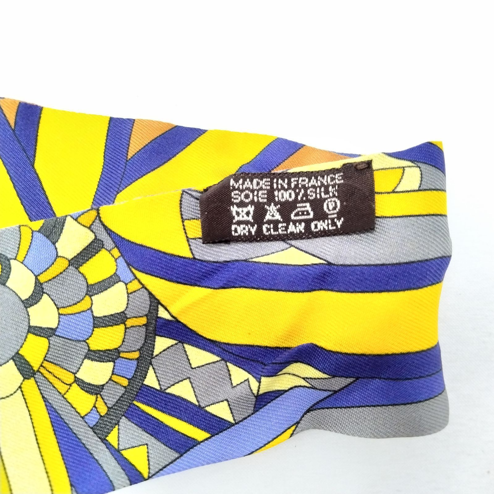 ✨HERMES✨エルメス ツイリー LES FLOTS DU CHEVAL 馬への表彰