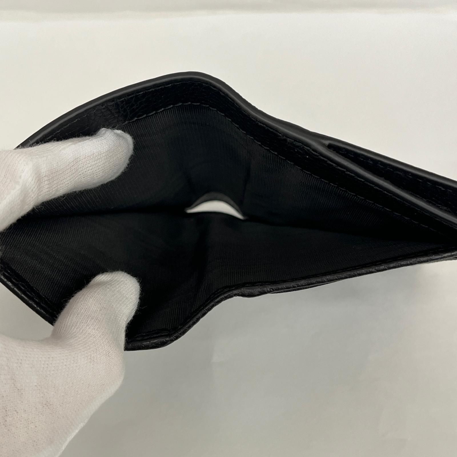 グッチ 二つ折り財布