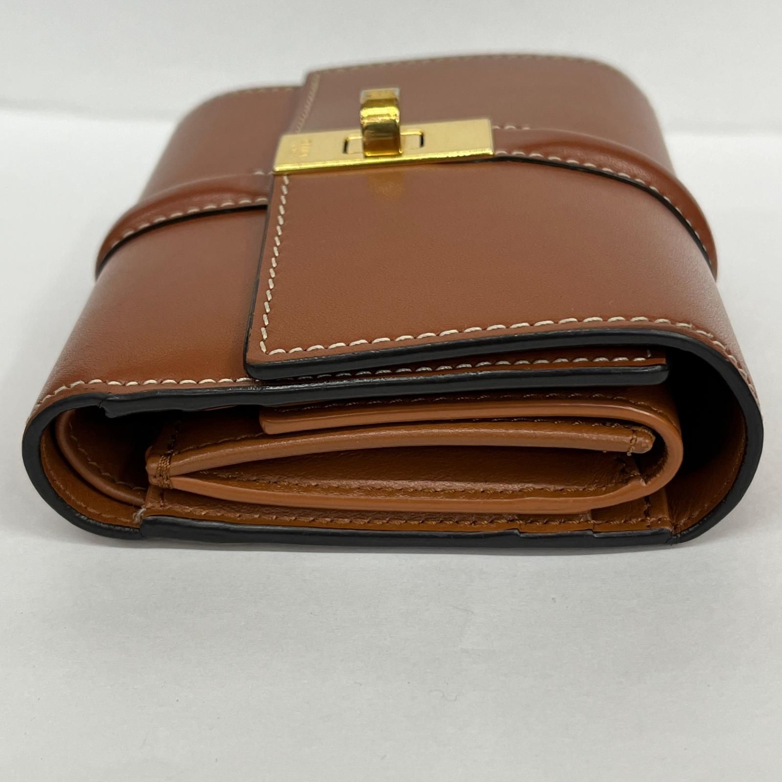 セリーヌ 二つ折り財布