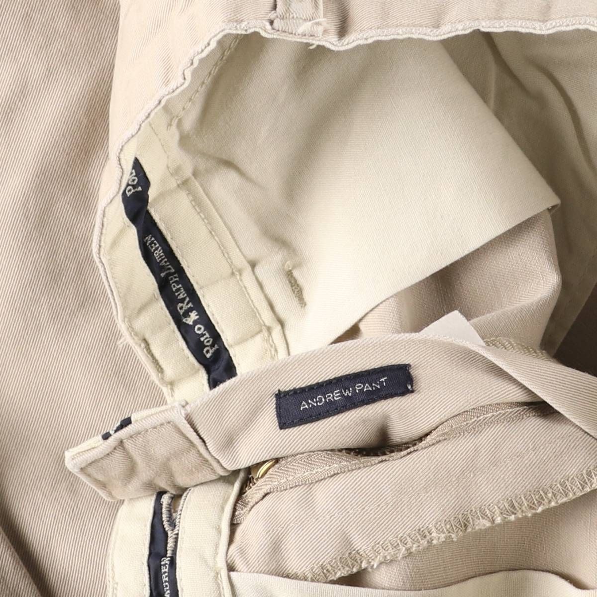 ツータック チノパンツ