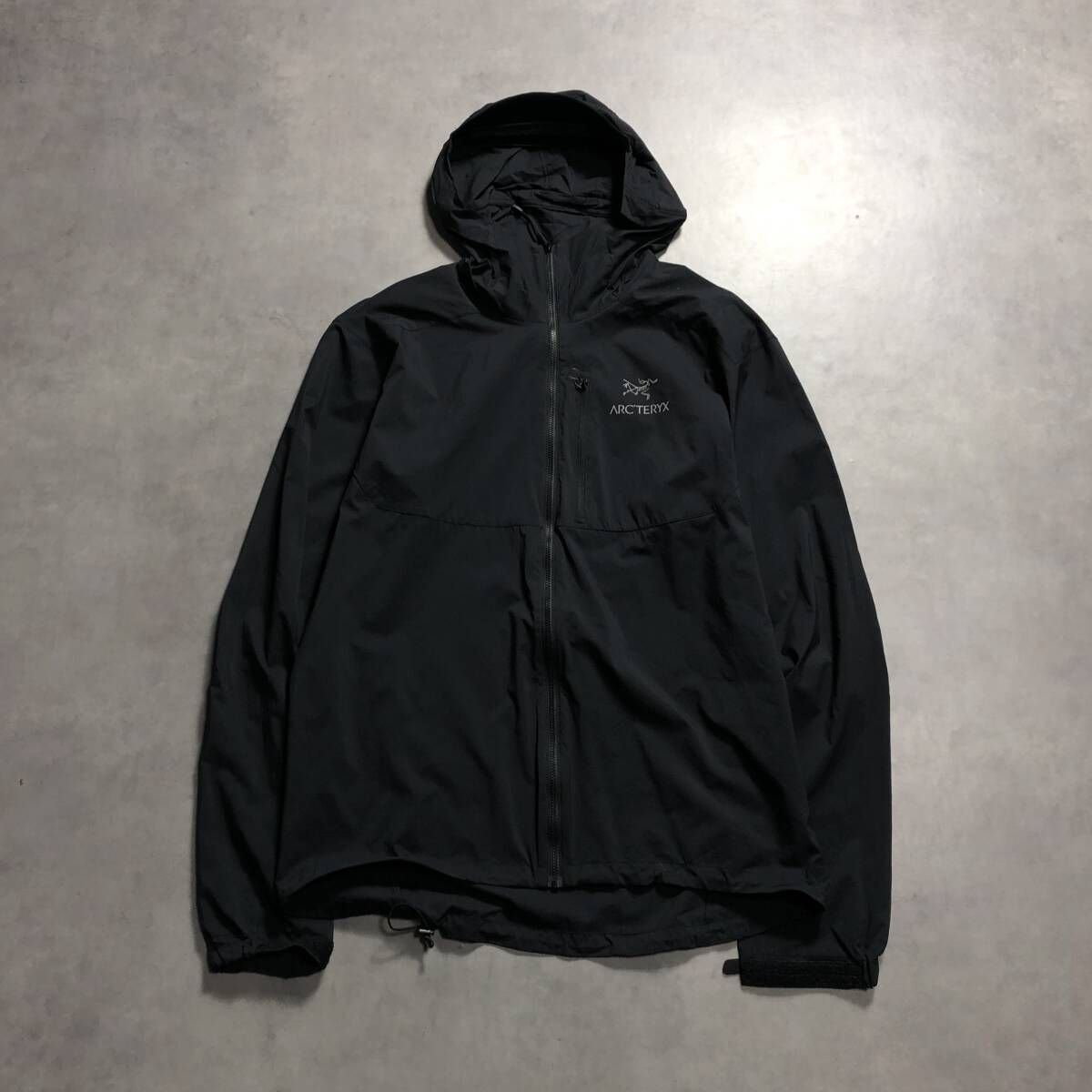 GQ 4526 ARC’TERYX SQUAMISH HOODY M 黒 アークテリクス スコミッシュフーディジャケット