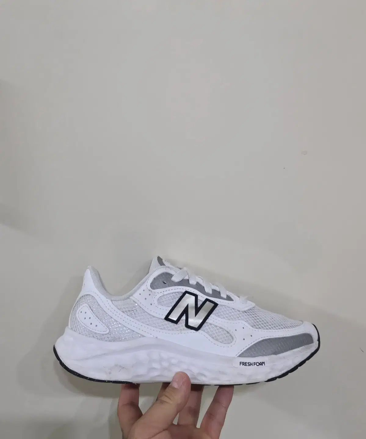 255 ニュー ンス アリッシュv 4 フレッシュフォーム ホワイトメタリックシルバー