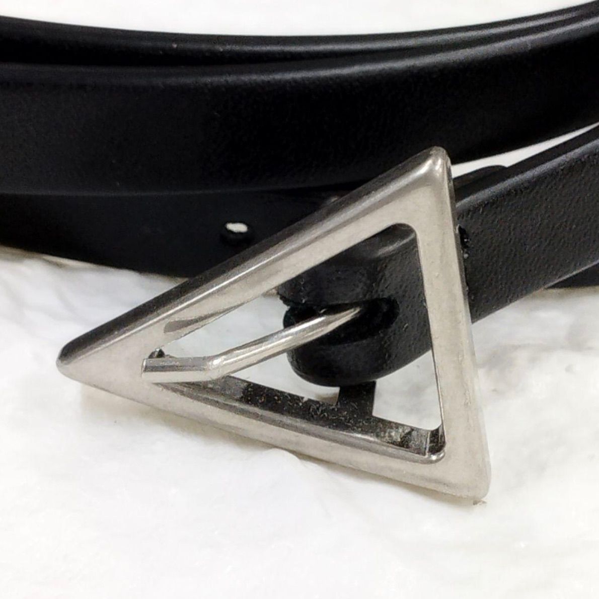 BOTTEGA VENETA グラスプ トライアングル ベルト ボッテガヴェネタ