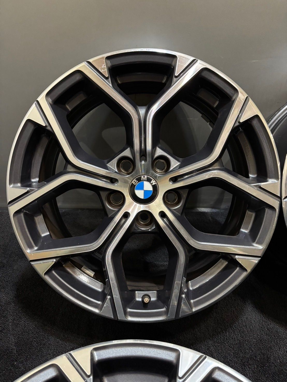 BMW X 1 2 18インチ 7.5 J 51 112 5 H アルミホイール 4本 1-L 243