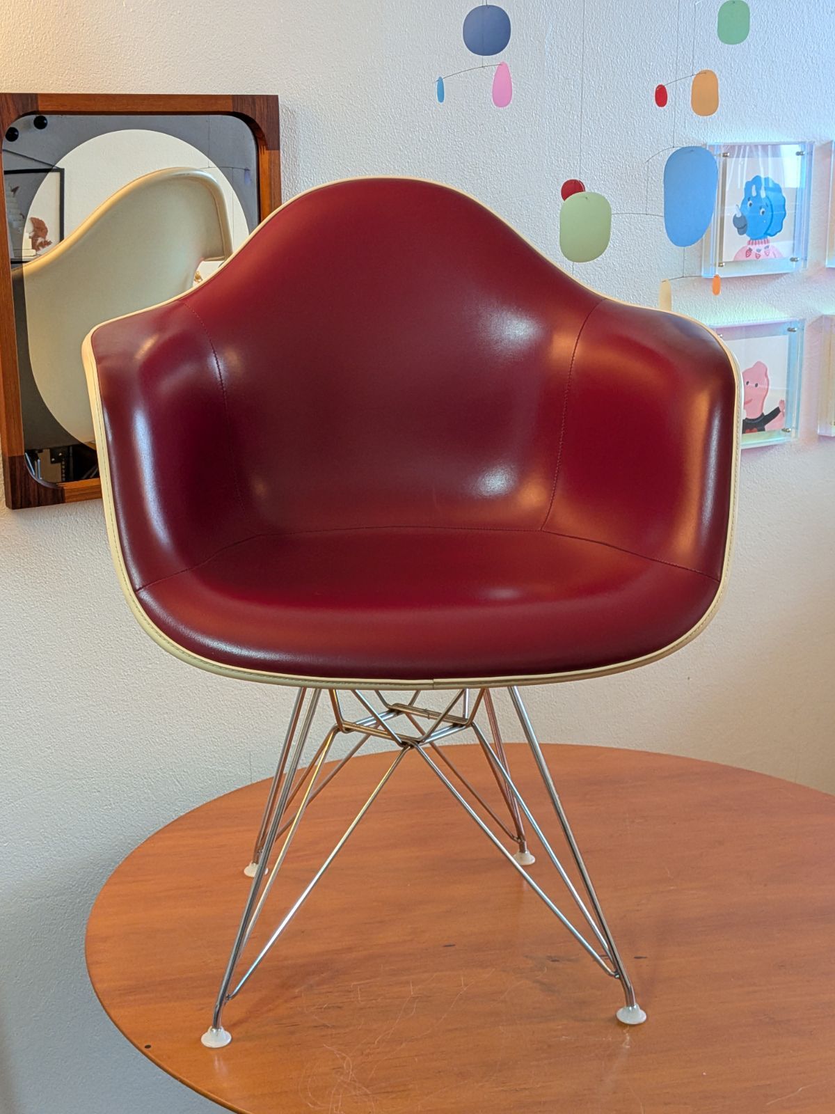 Herman Miller |ハーマンミラー|イームズアームシェルチェア|アプホルスター PVCレザー