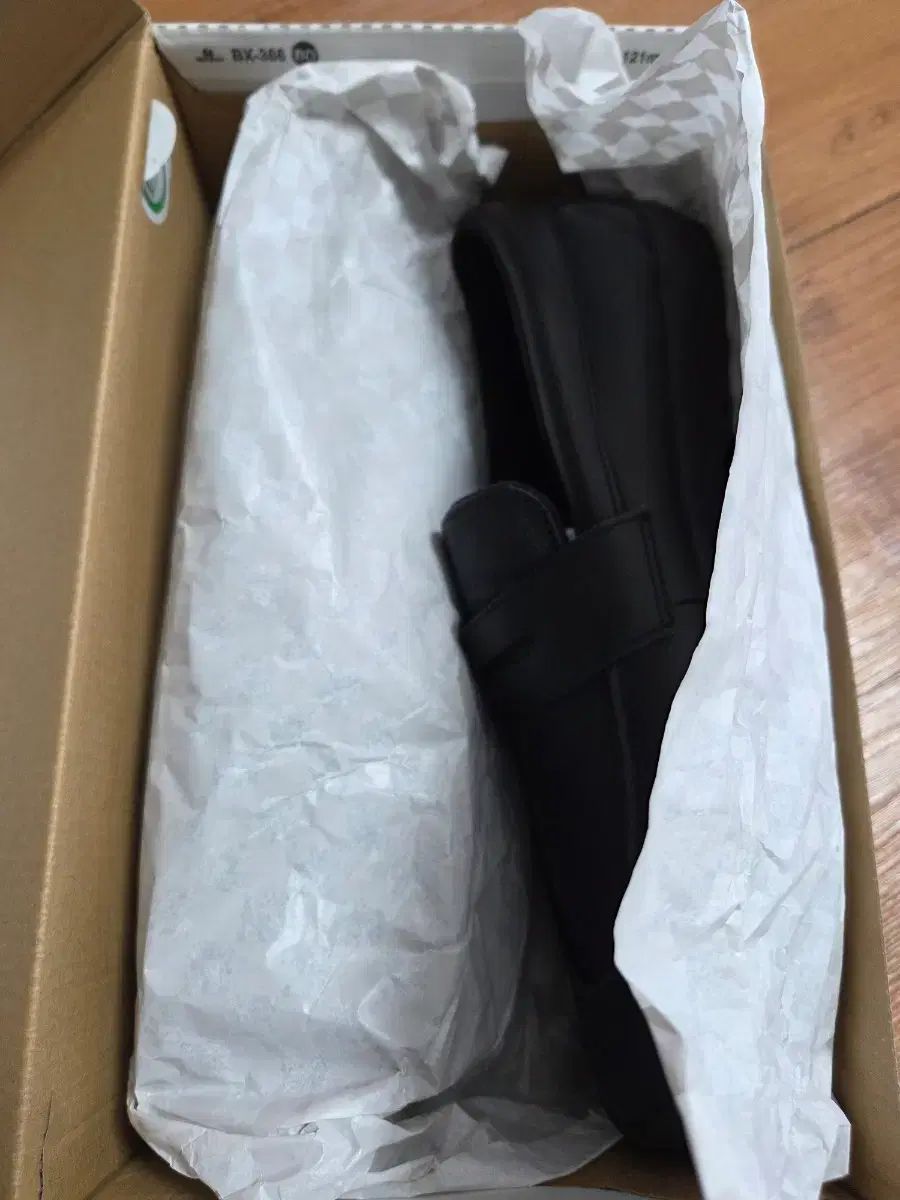 スケート ローファー