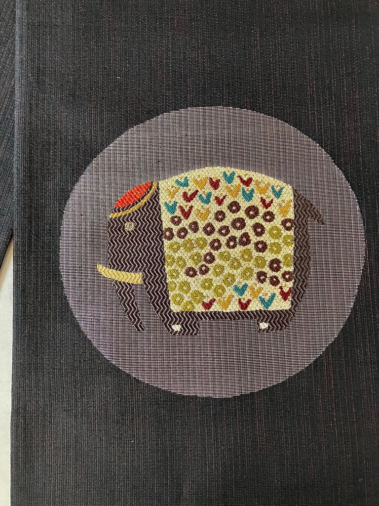 ゾウのモダン柄