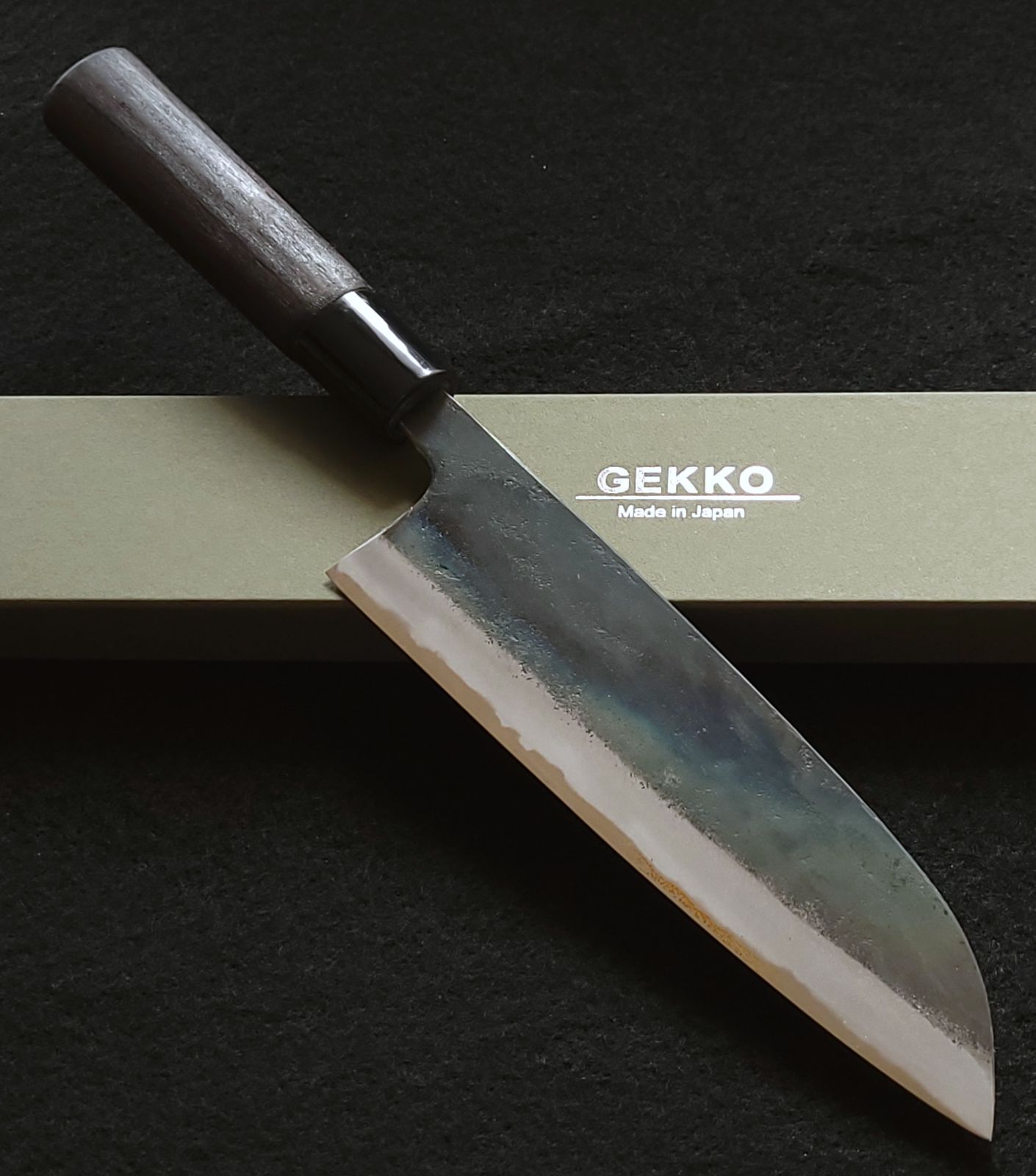 青紙1号 黒打 万能包丁 180㎜ #9327 焼柄 月光作 日本製 青紙1号 黒打 万能包丁 180㎜ #9327 焼柄 月光作 日本