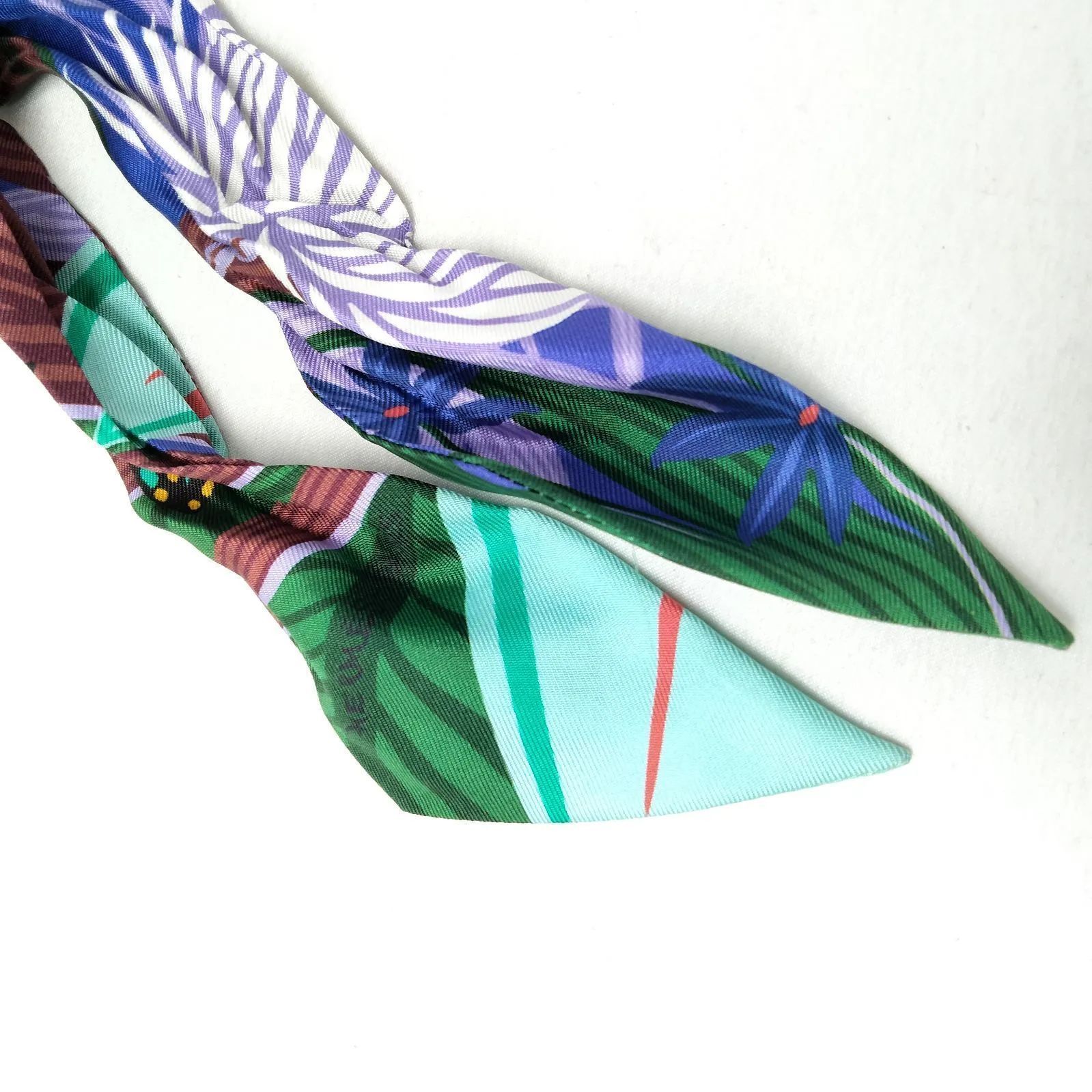 ✨HERMES✨エルメス ツイリー JAGUAR QUETZAL ジャガー ケツァール