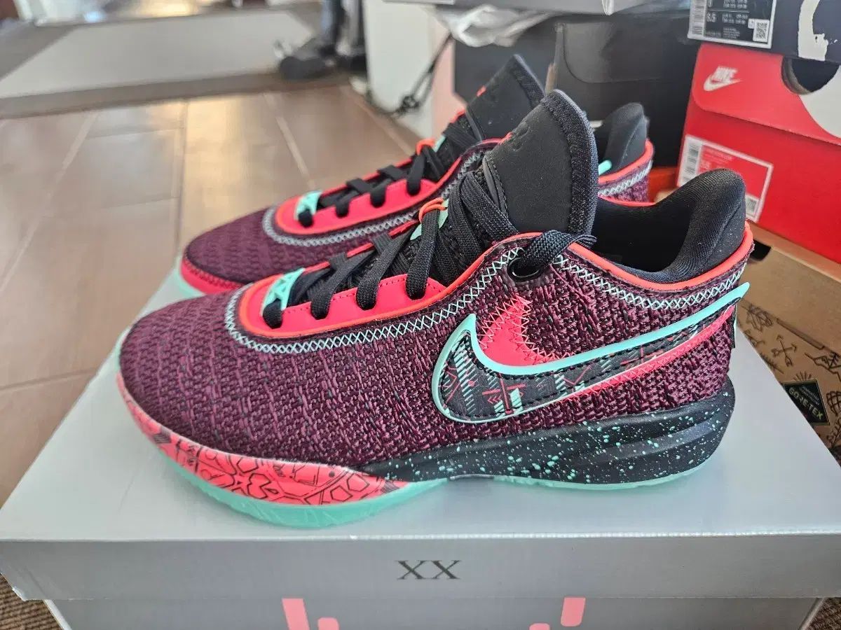 FB 8974-600 NIKE ナイキ レブロン 230 mm