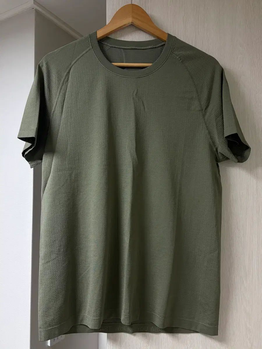 ルルレモン メタルベンチテック ショーツ M