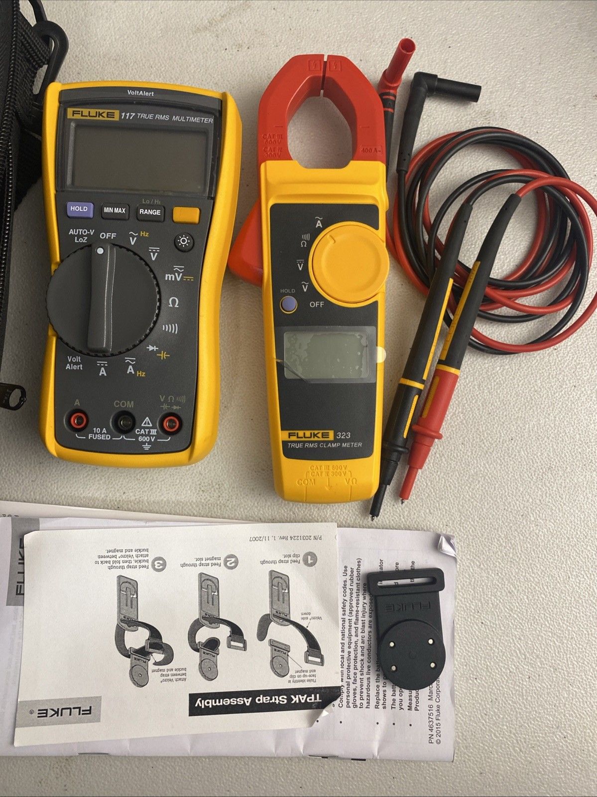 Fluke FLUKE-117|323 KIT 400 AC|600 DC マルチメーターおよびクランプメーターキット