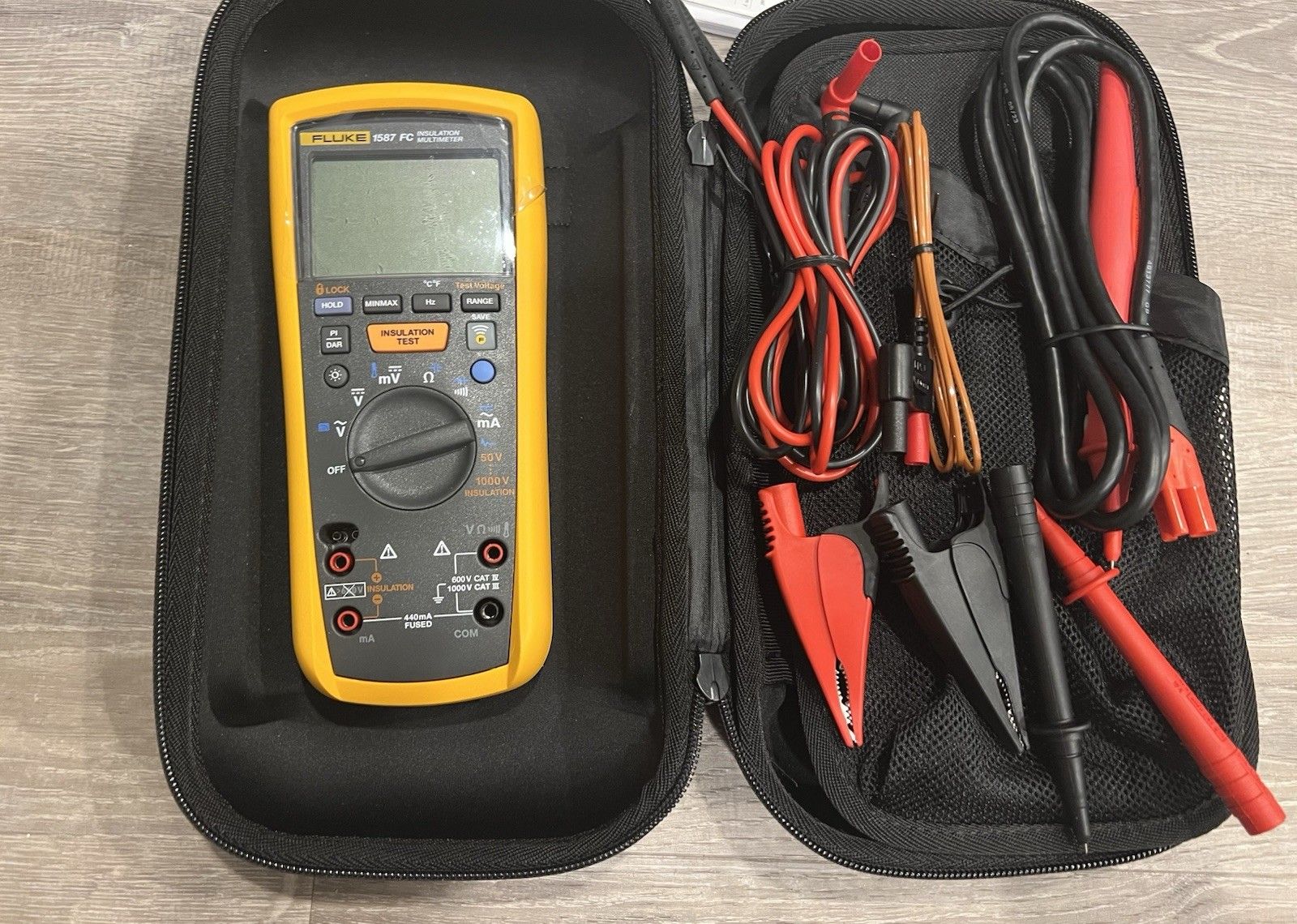 FLUKE 絶縁マルチメーター - 1587 マニュアル ♥ メーター レーザー距離計セット デジタル圧力計