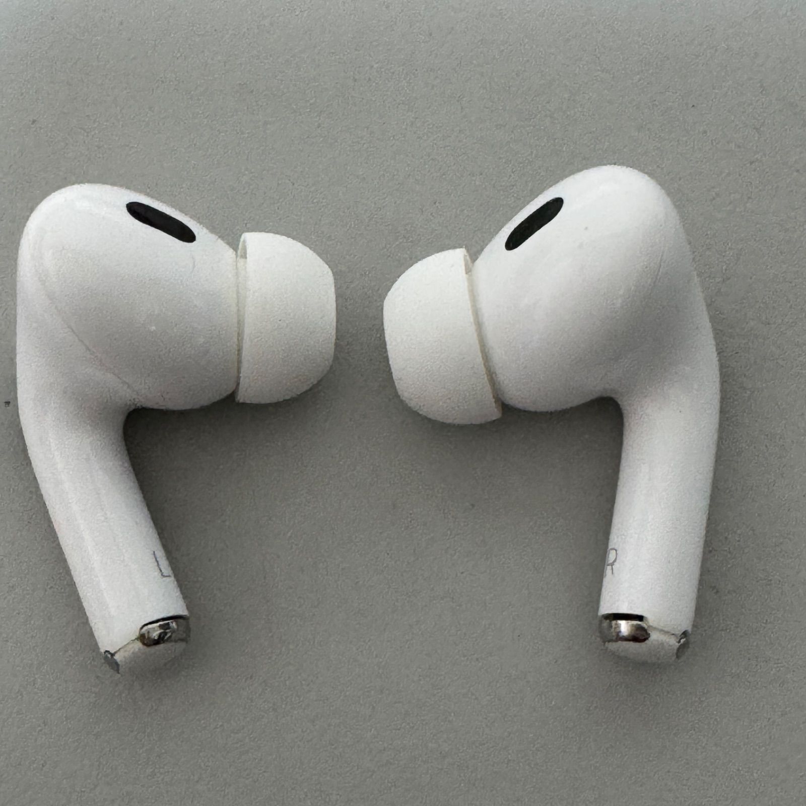 純正】Apple AirPods Pro 第2世代 A2618 MQD83J/A Lightning充電ケース