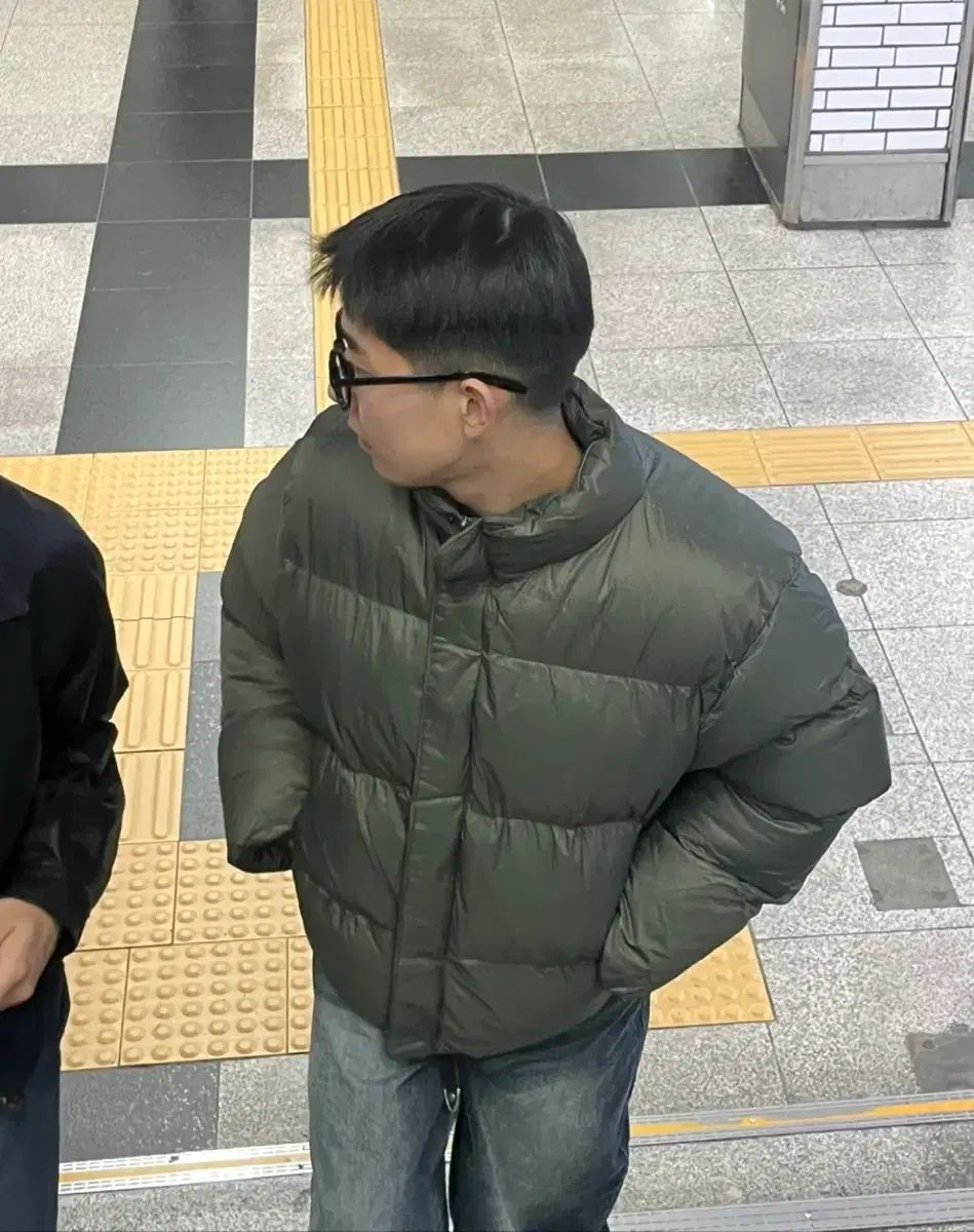 ダンススタジオ クロップドダウン